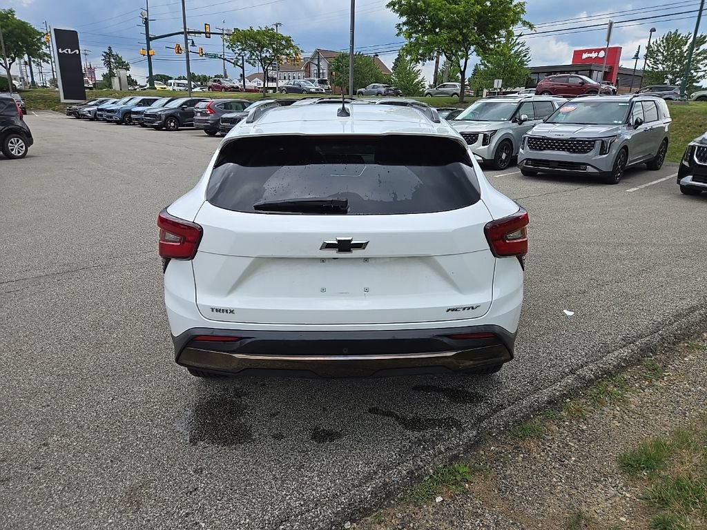 Used 2024 Chevrolet Trax ACTIV w/ Driver Confidence Package FWD image 4