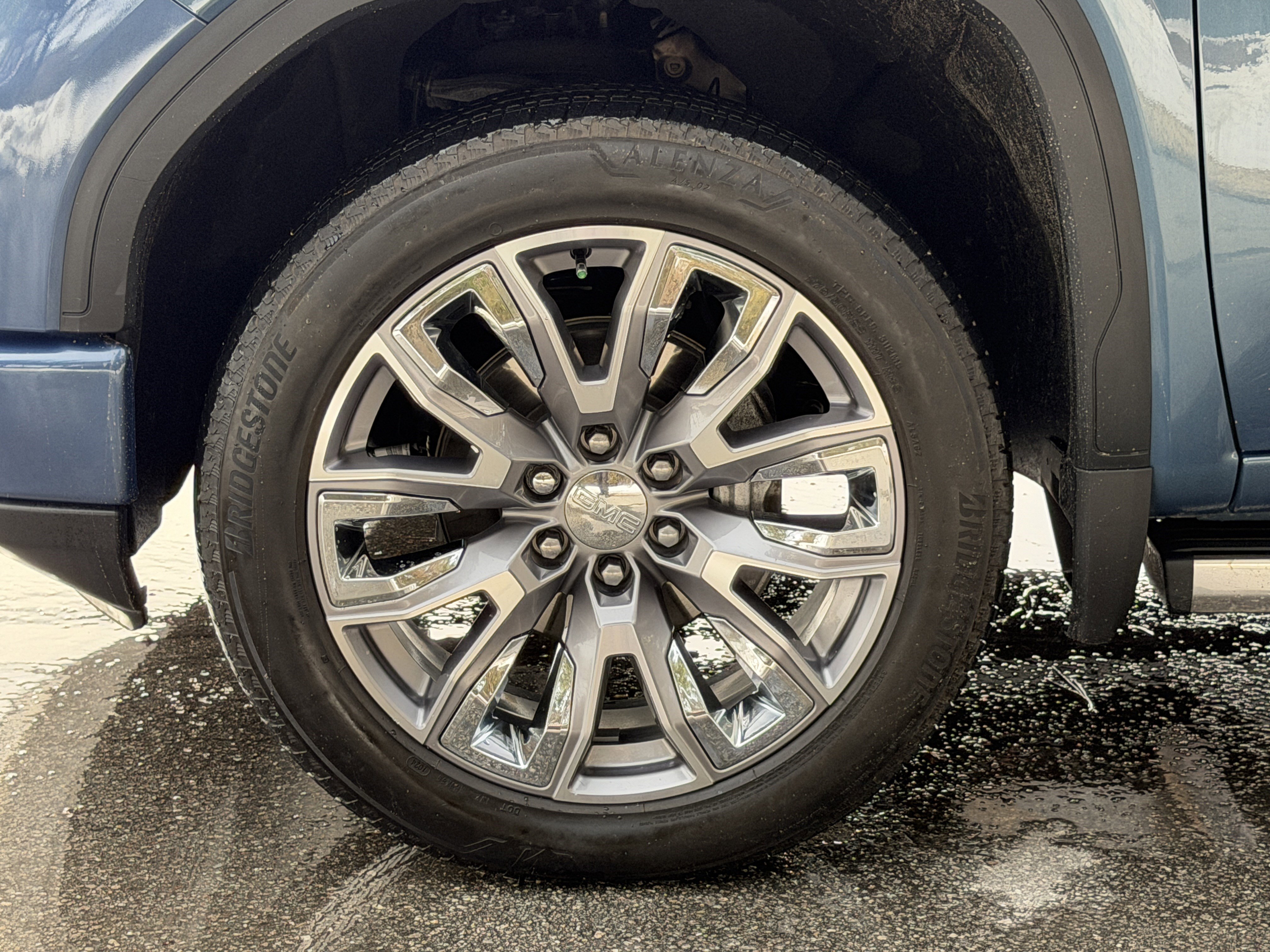 Used 2024 GMC Sierra 1500 Denali w/ Denali Reserve Package image 11