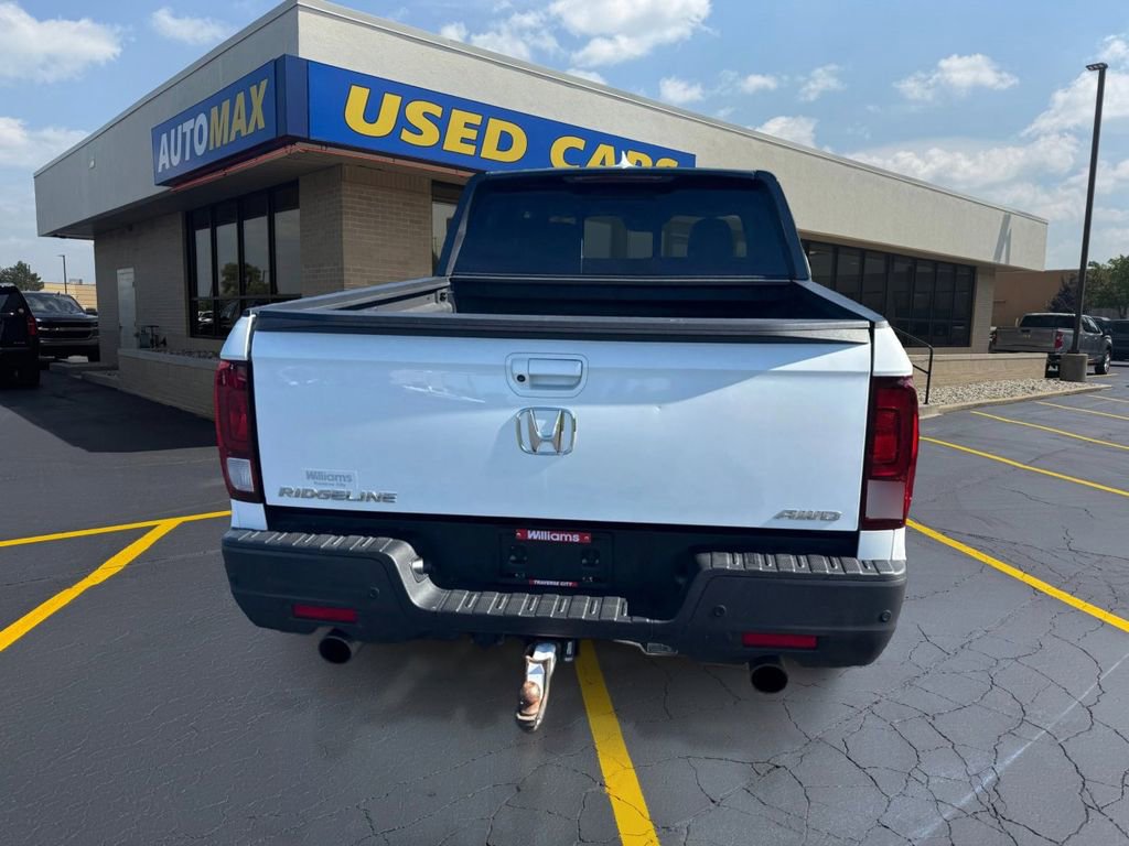 Used 2021 Honda Ridgeline Black Edition image 6