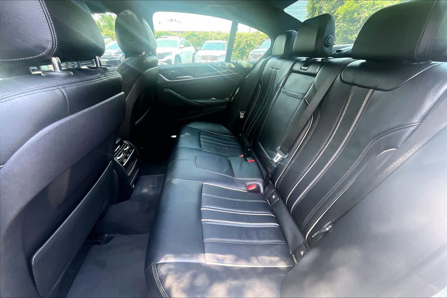 Used 2018 BMW 530i RWD image 21