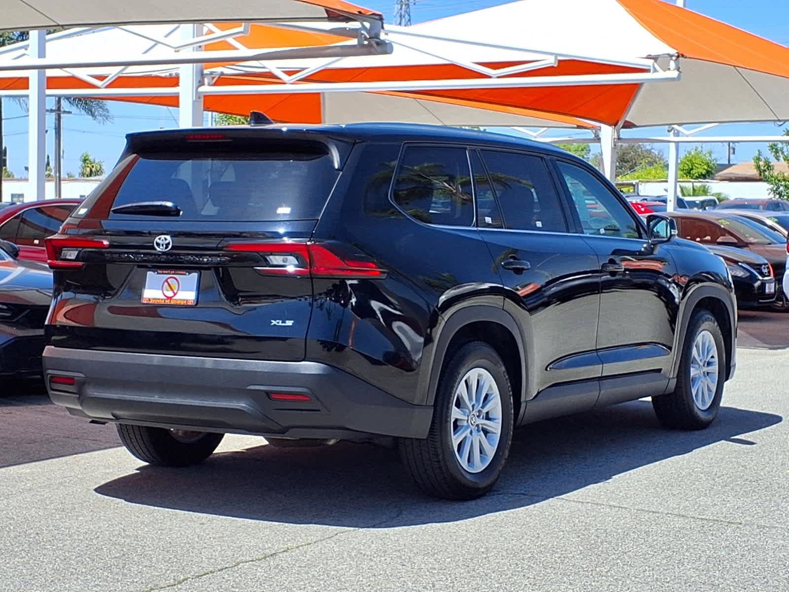 Used 2025 Toyota Grand Highlander FWD image 4