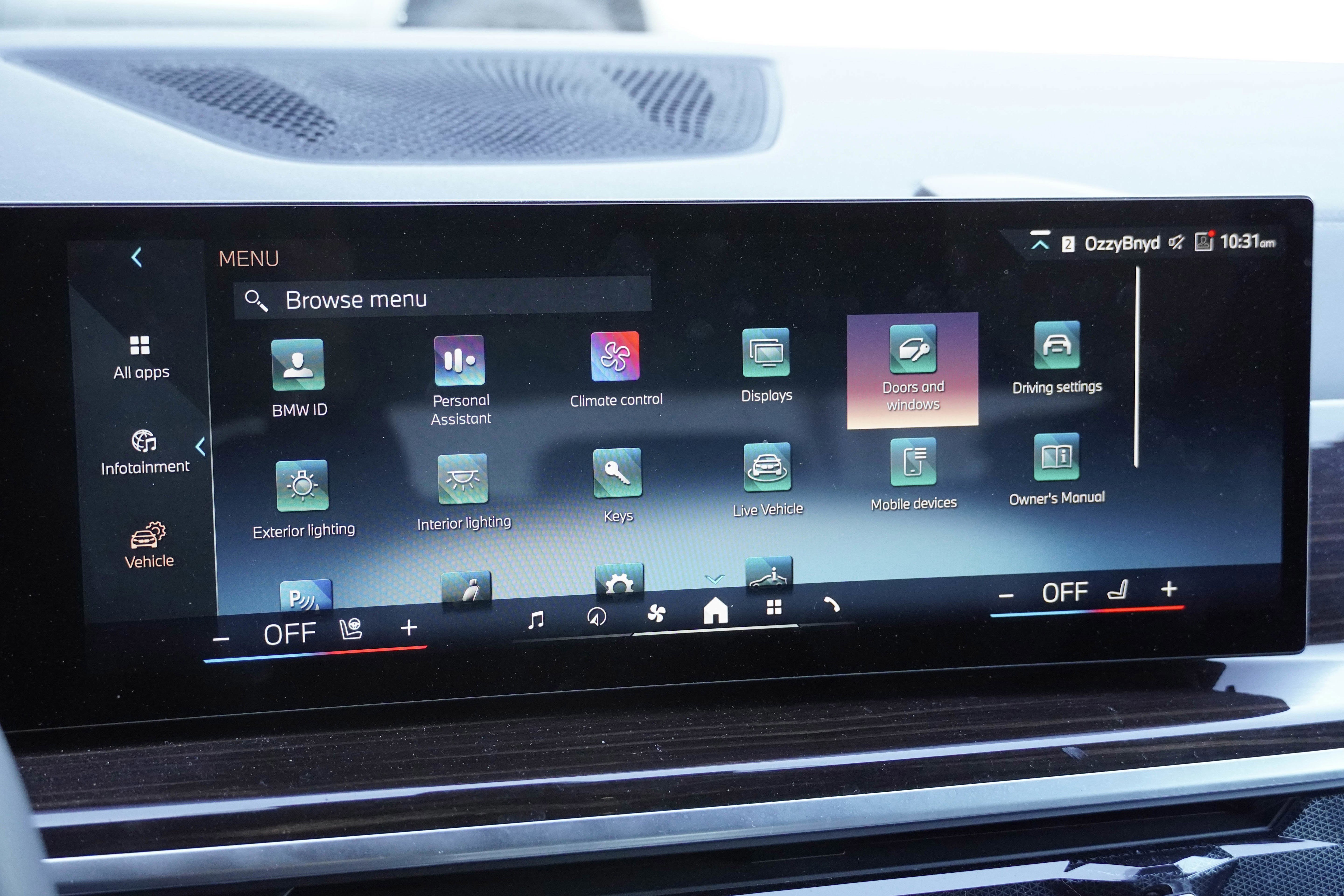 Certified 2025 BMW X5 xDrive40i w/ Premium Package AWD/4WD image 25