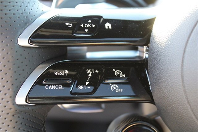 New 2025 Mercedes-Benz GLB 35 AMG 4MATIC image 17