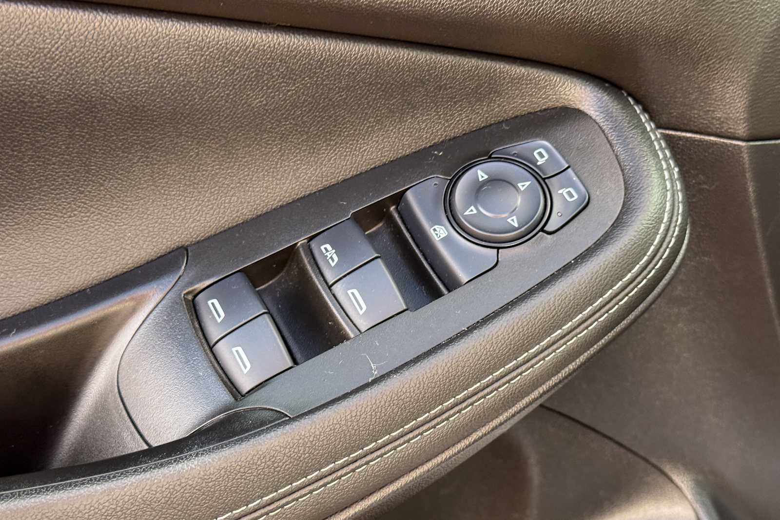Used 2023 Buick Encore GX Essence w/ Advanced Technology Package AWD/4WD image 15