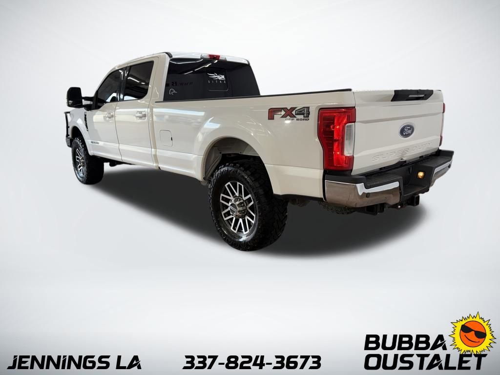 Used 2018 Ford F350 Lariat w/ Lariat Ultimate Package image 3