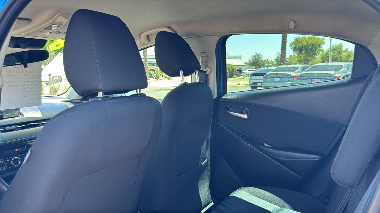 Used 2019 Toyota Yaris LE FWD image 30