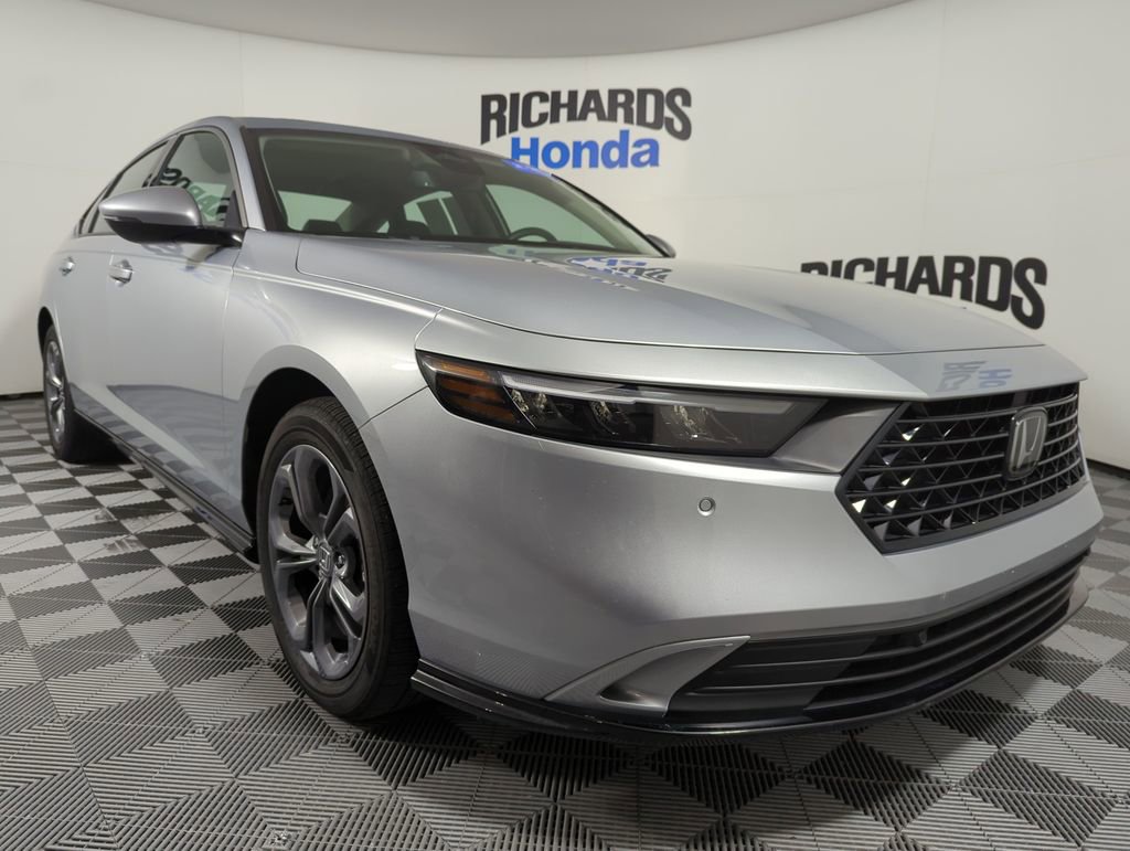 Certified 2025 Honda Accord EX-L image 7