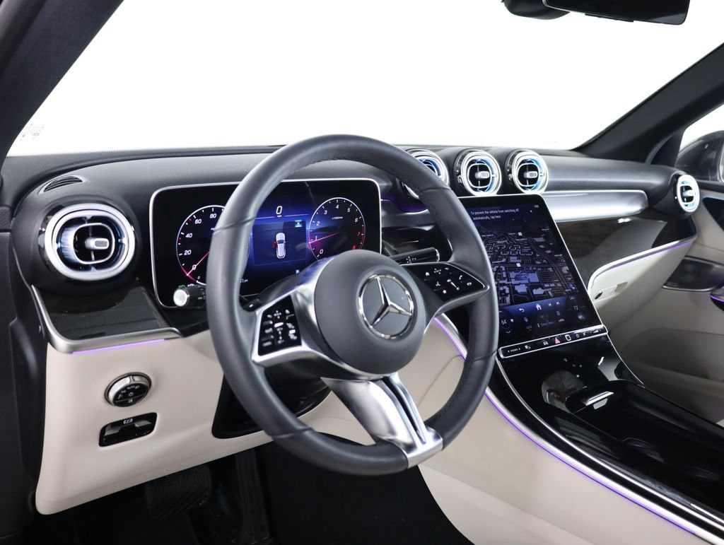 Used 2026 Mercedes-Benz GLC 300 4MATIC image 31
