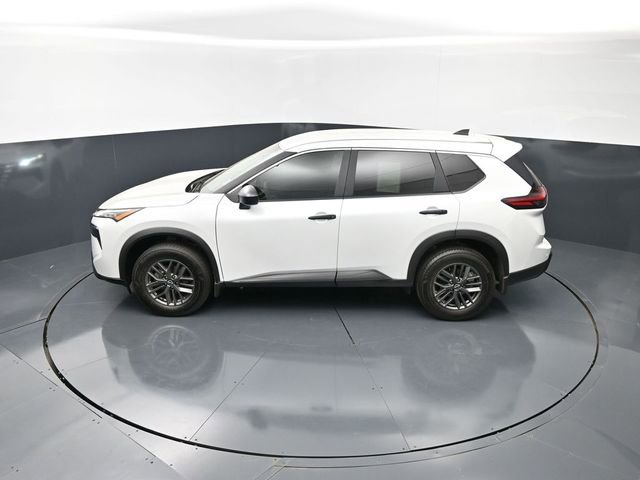 Certified 2025 Nissan Rogue S image 16