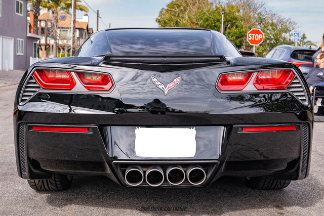 Used 2001 Chevrolet Corvette Coupe w/ Preferred Equipment Group1 image 21