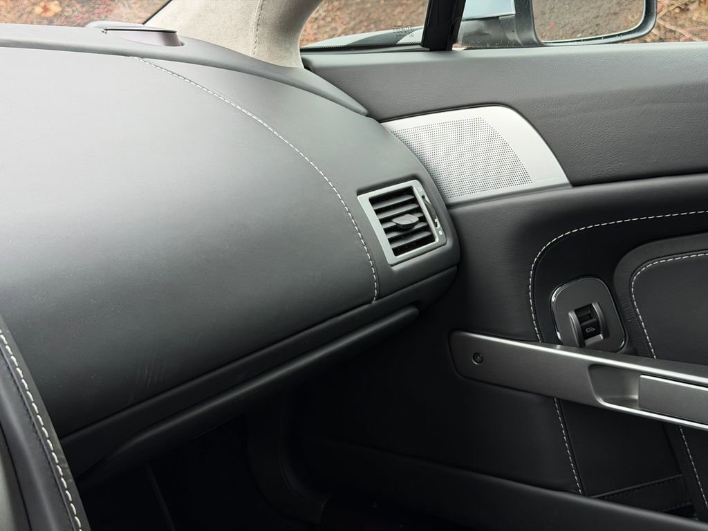 Used 2011 Aston Martin V8 Vantage N420 image 30