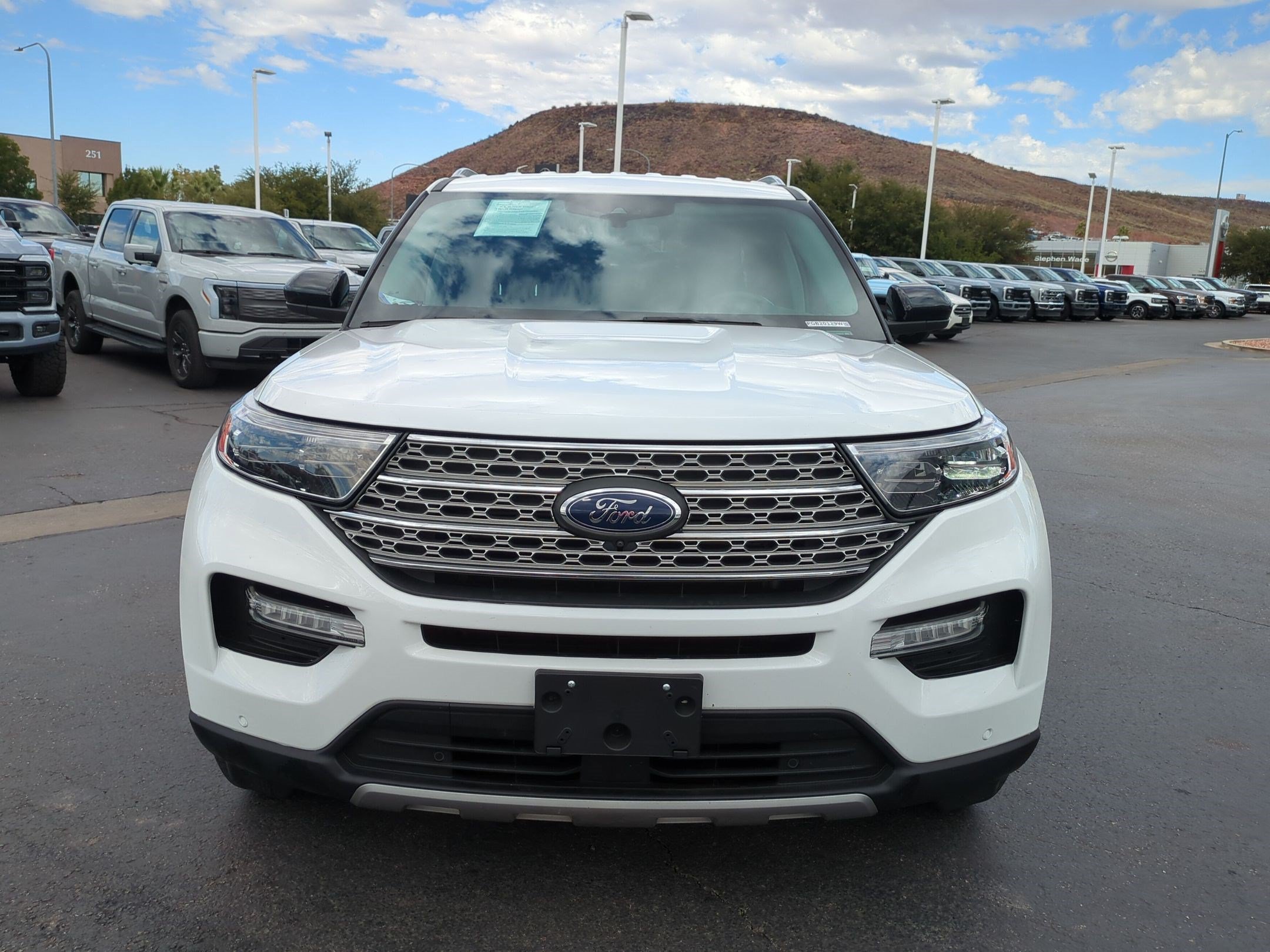 Certified 2023 Ford Explorer Limited AWD/4WD image 11