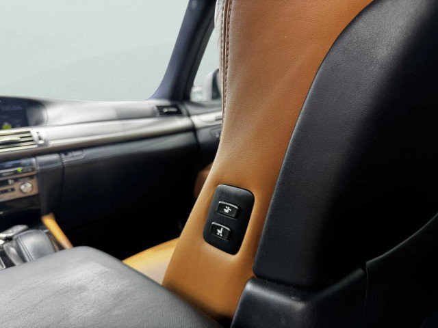 Used 2014 Lexus LS 460 image 44