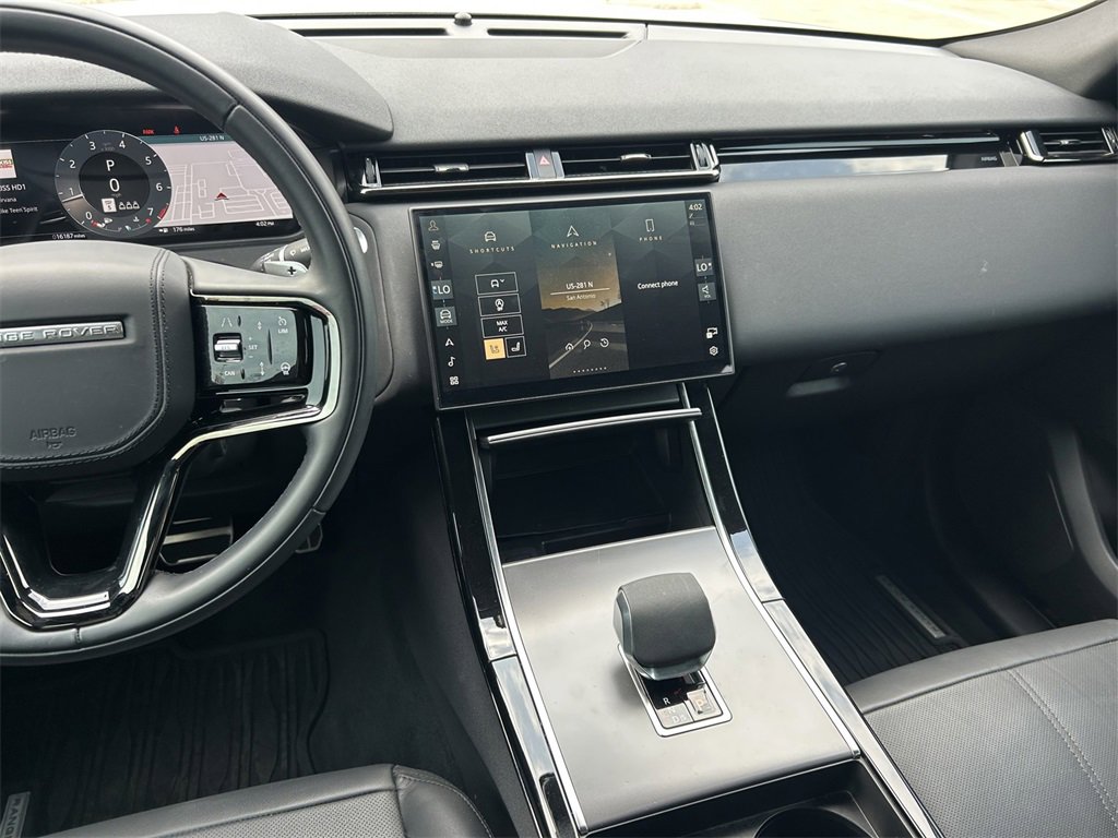 Used 2025 Land Rover Range Rover Velar Dynamic SE image 19