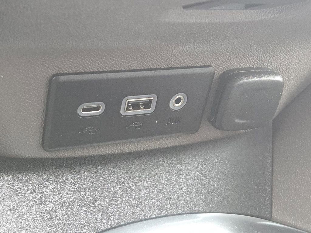 Used 2019 Chevrolet Malibu LT w/ LPO, Convenience Package 2 image 6