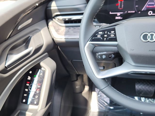 New 2025 Audi Q5 Premium Plus image 26