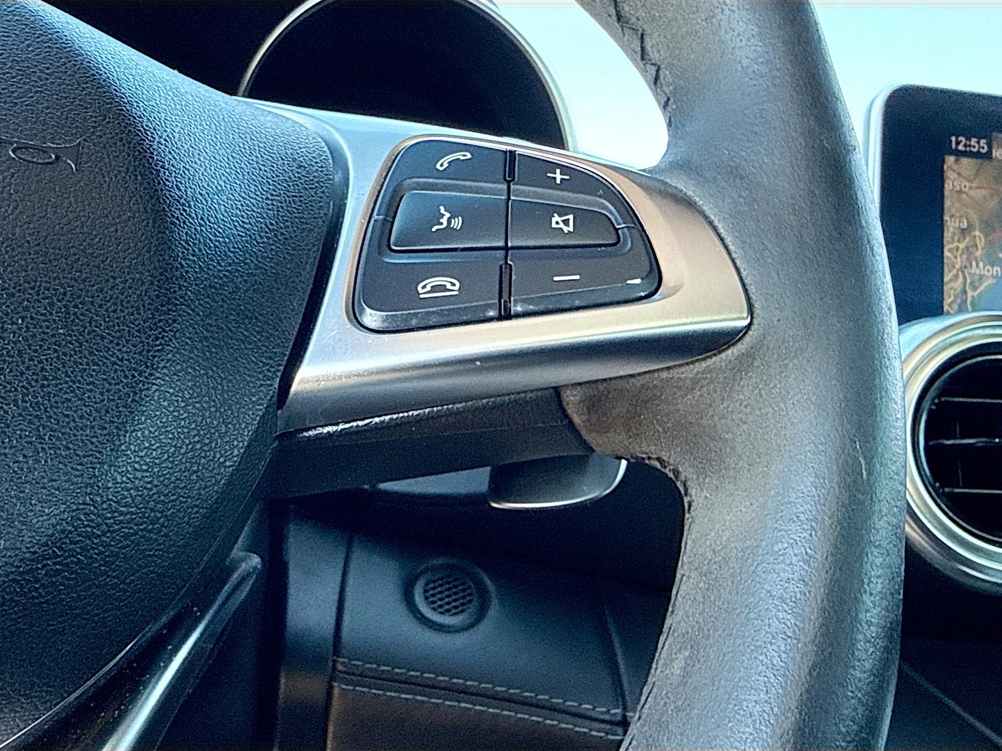 Used 2016 Mercedes-Benz AMG GT S w/ Exclusive Interior Package image 34