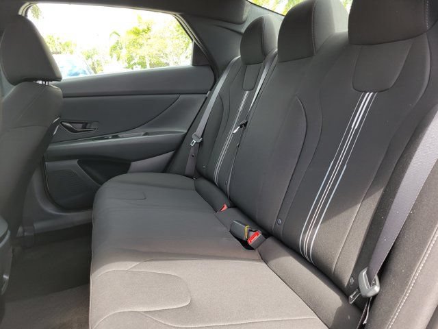 New 2026 Hyundai Elantra SEL Sport FWD image 8