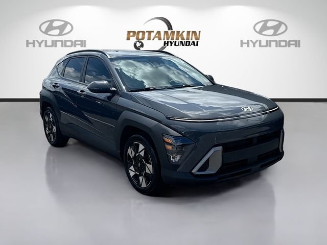 Certified 2024 Hyundai Kona SEL w/ Convenience Package FWD image 3