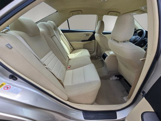 Used 2016 Toyota Camry LE FWD image 14