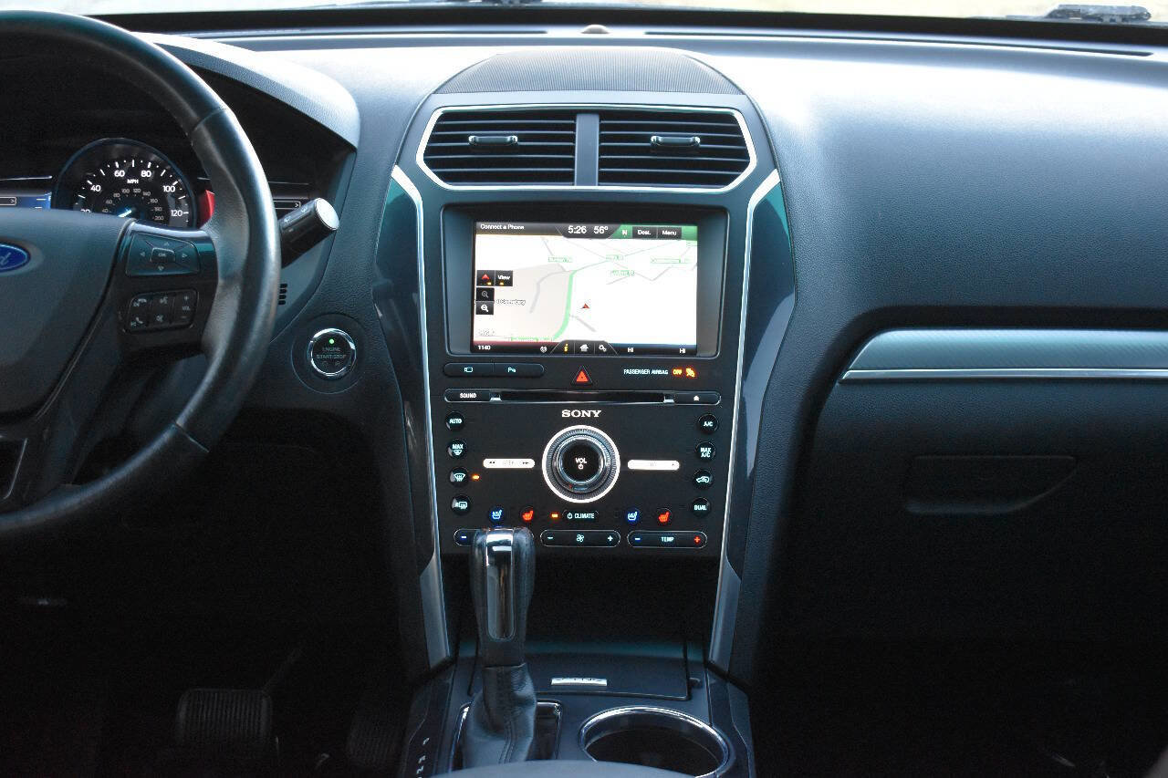 Used 2016 Ford Explorer Sport w/ Equipment Group 401A image 24