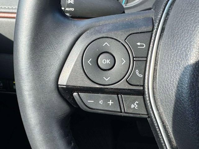 Used 2022 Toyota Venza XLE image 21