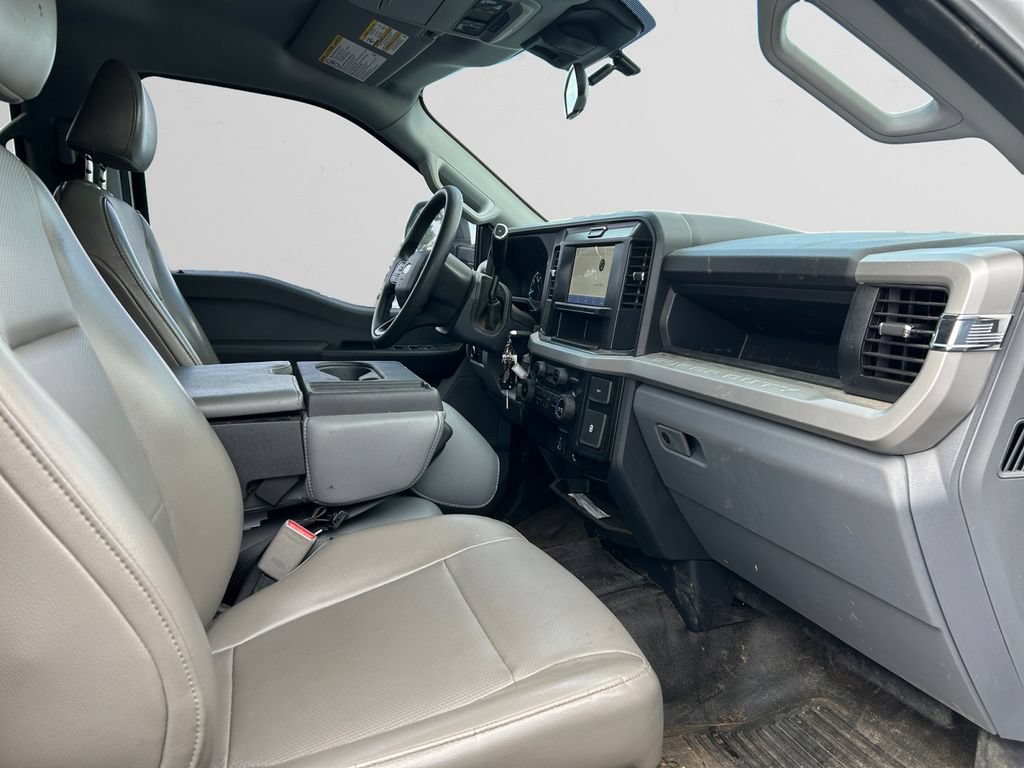 Used 2025 Ford F250 XL AWD/4WD image 16