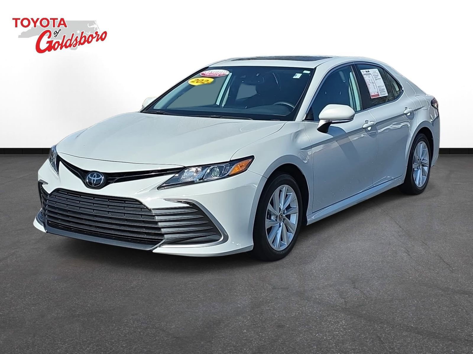 Used 2024 Toyota Camry LE w/ Convenience Package image 1