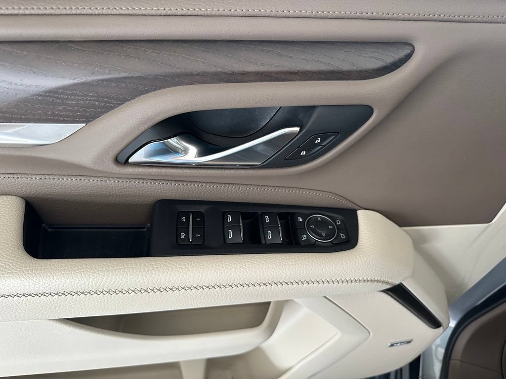 Used 2023 GMC Yukon Denali w/ Denali Reserve Package RWD image 12