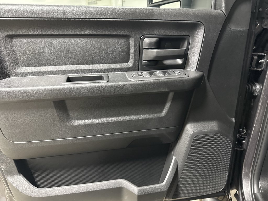 New 2027 RAM 3500 Tradesman AWD/4WD image 21