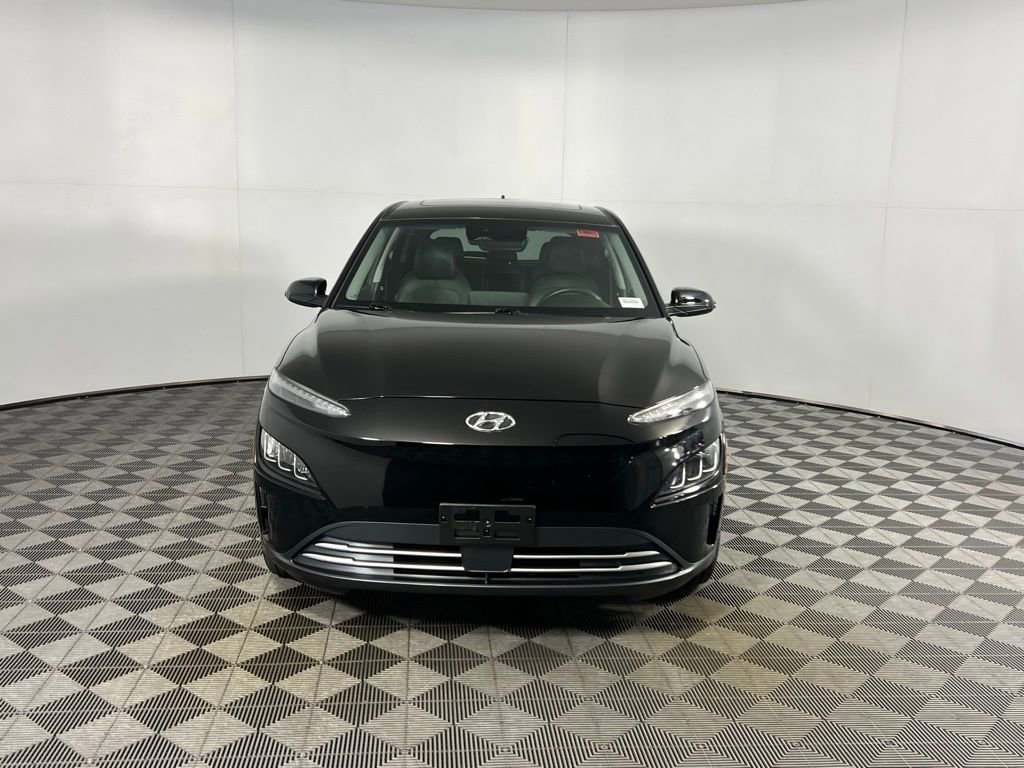 Used 2022 Hyundai Kona Limited w/ Cargo Package image 7