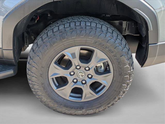 Used 2024 Lexus GX 550 image 24