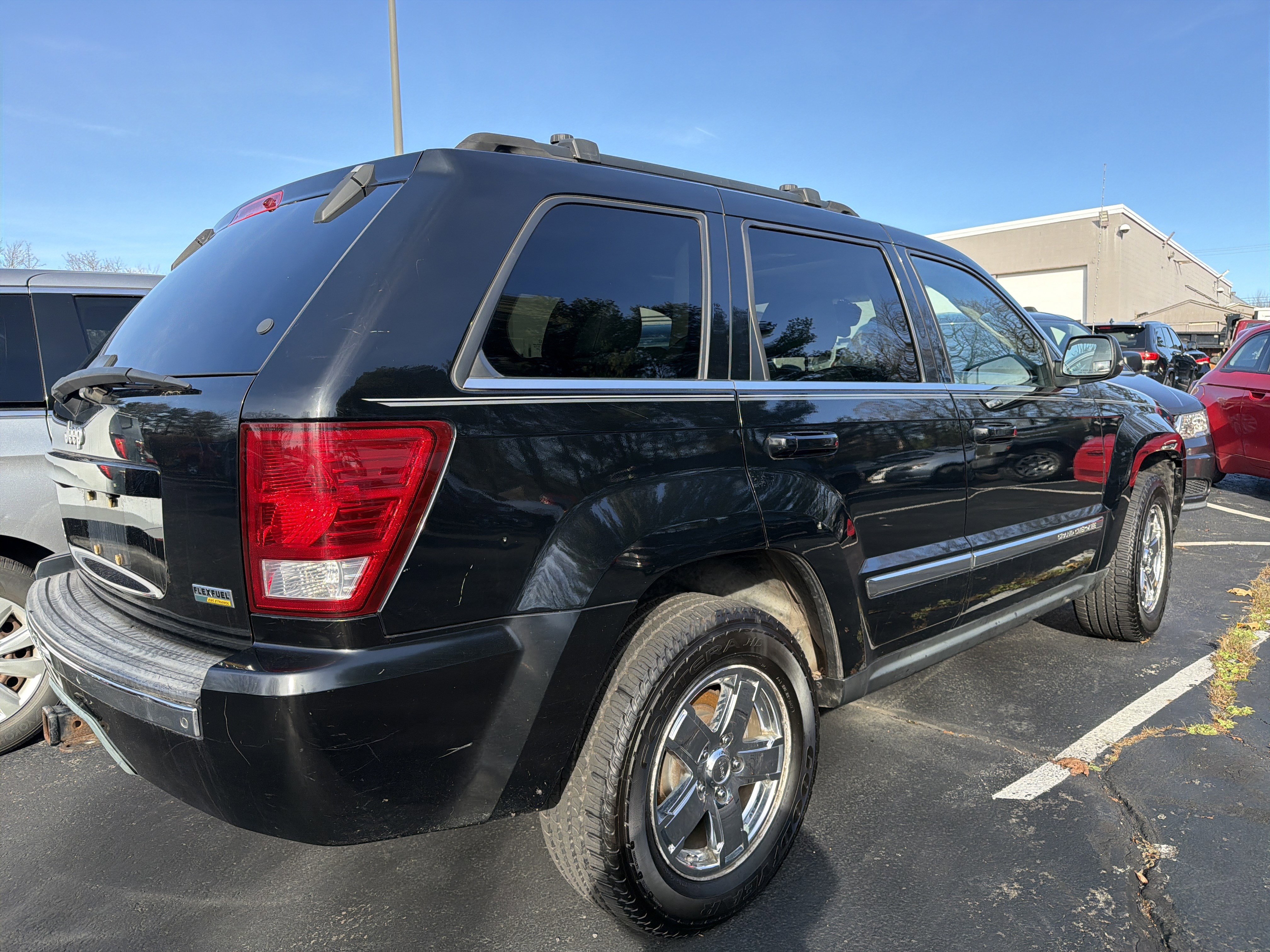 Used 2007 Jeep Grand Cherokee Limited image 6