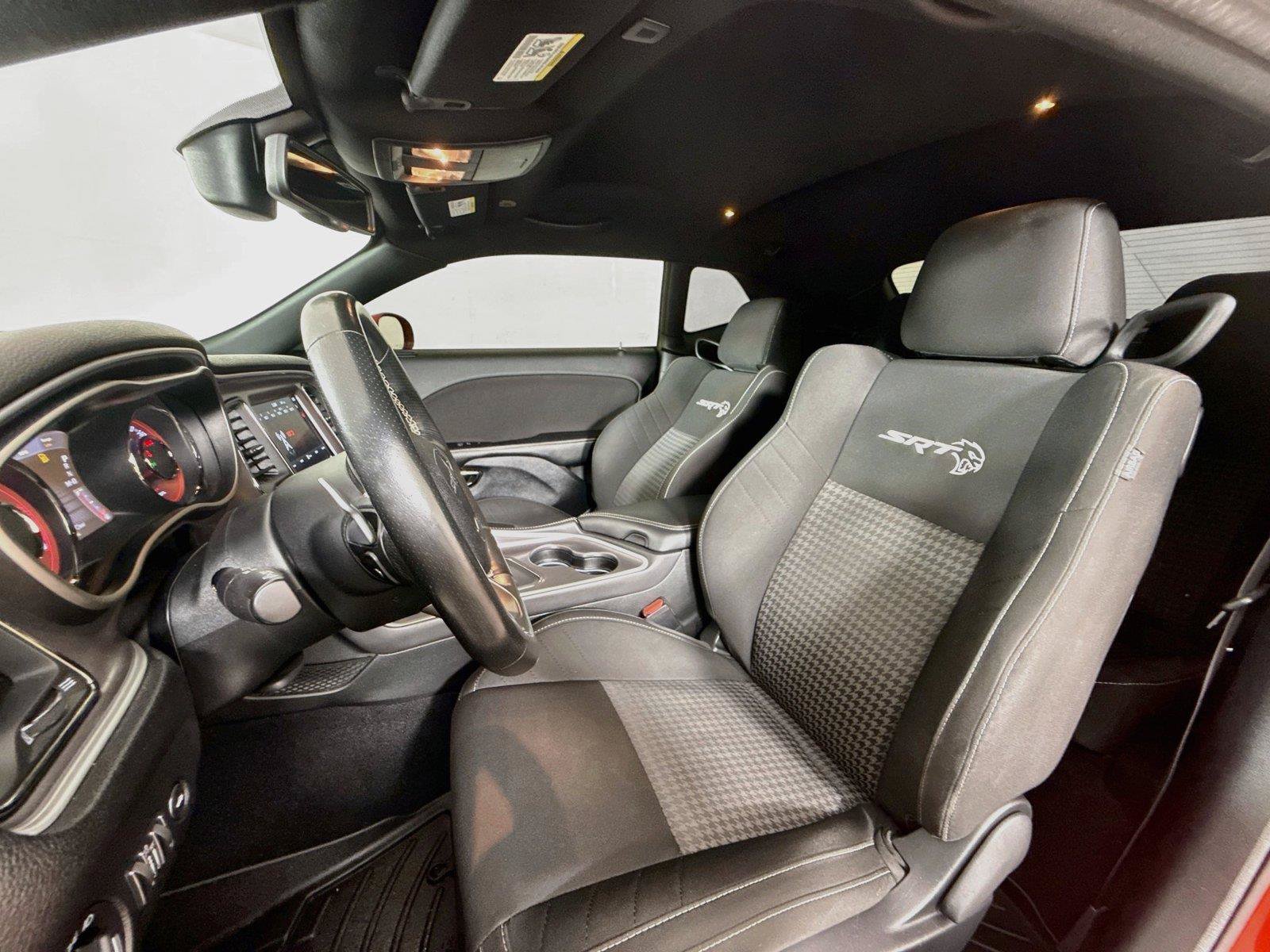 Used 2019 Dodge Challenger SRT Hellcat RWD image 9