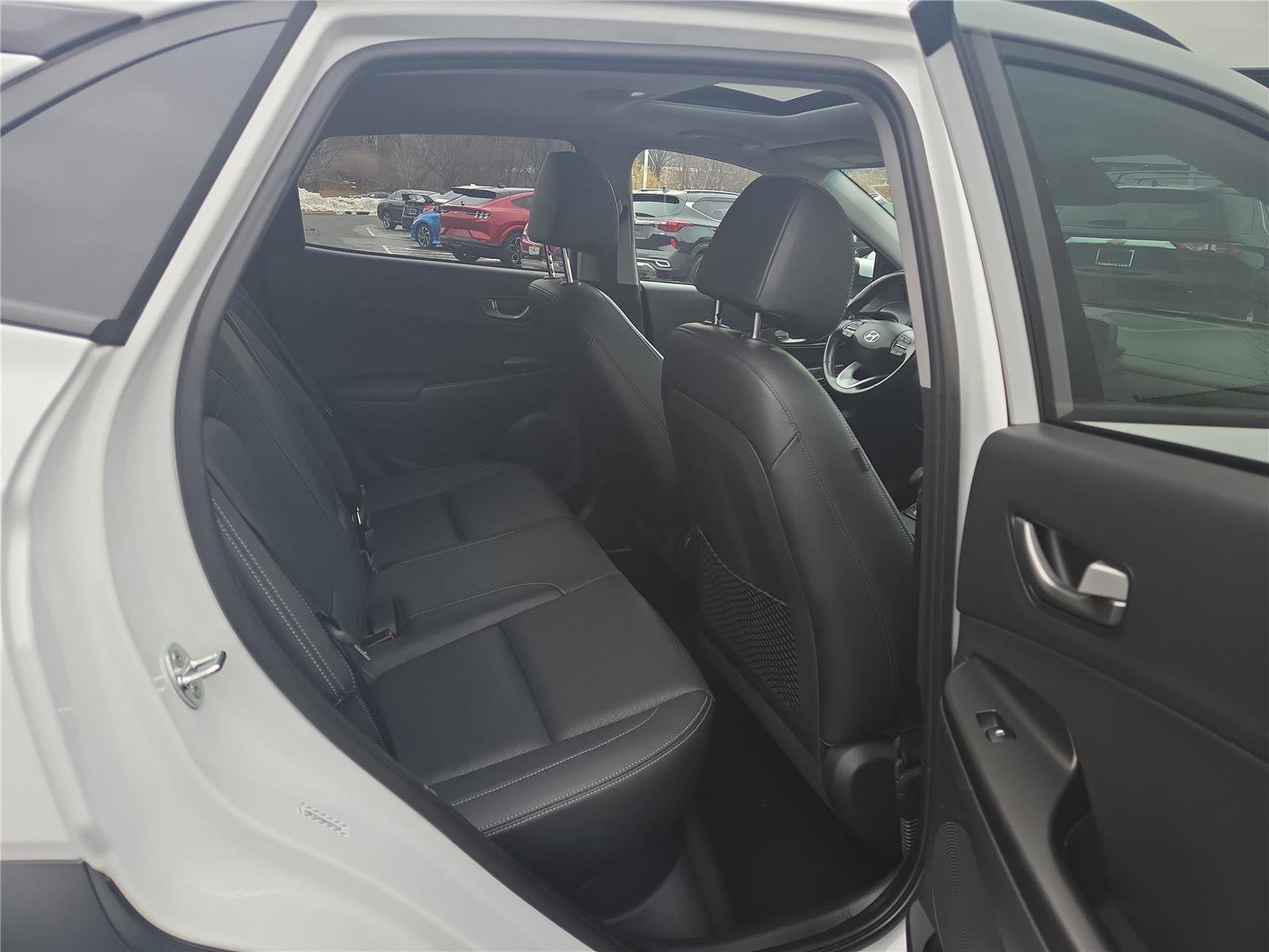 Used 2021 Hyundai Kona Limited w/ Cargo Package image 31