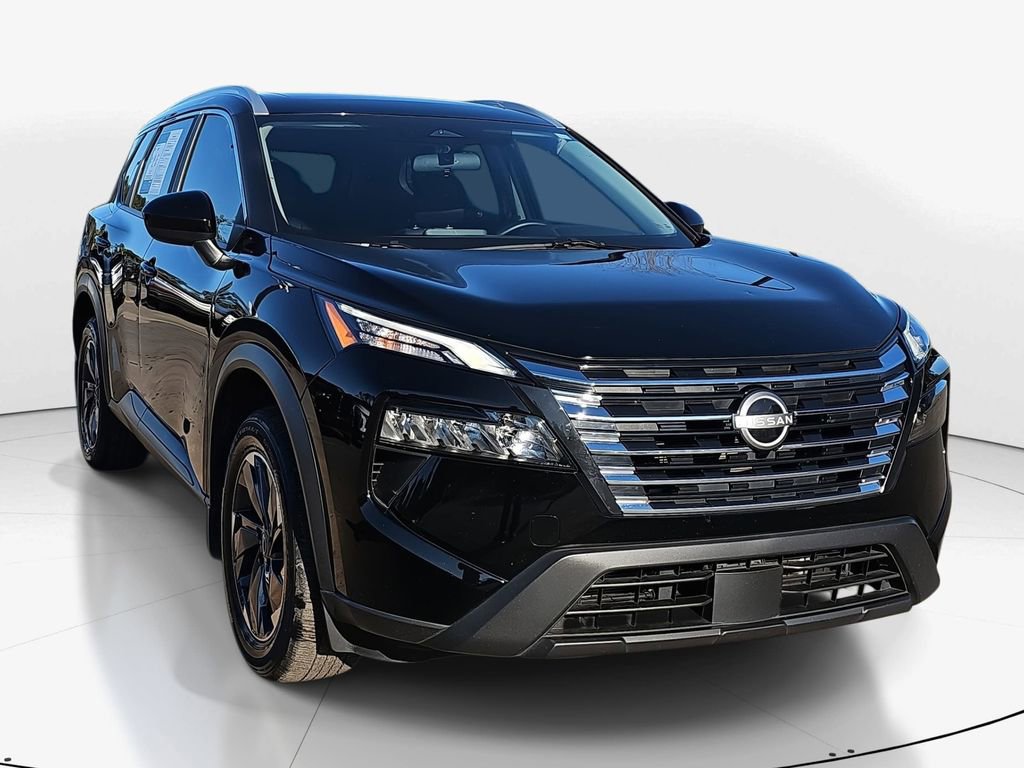 Used 2025 Nissan Rogue SV w/ SV Premium Package image 2