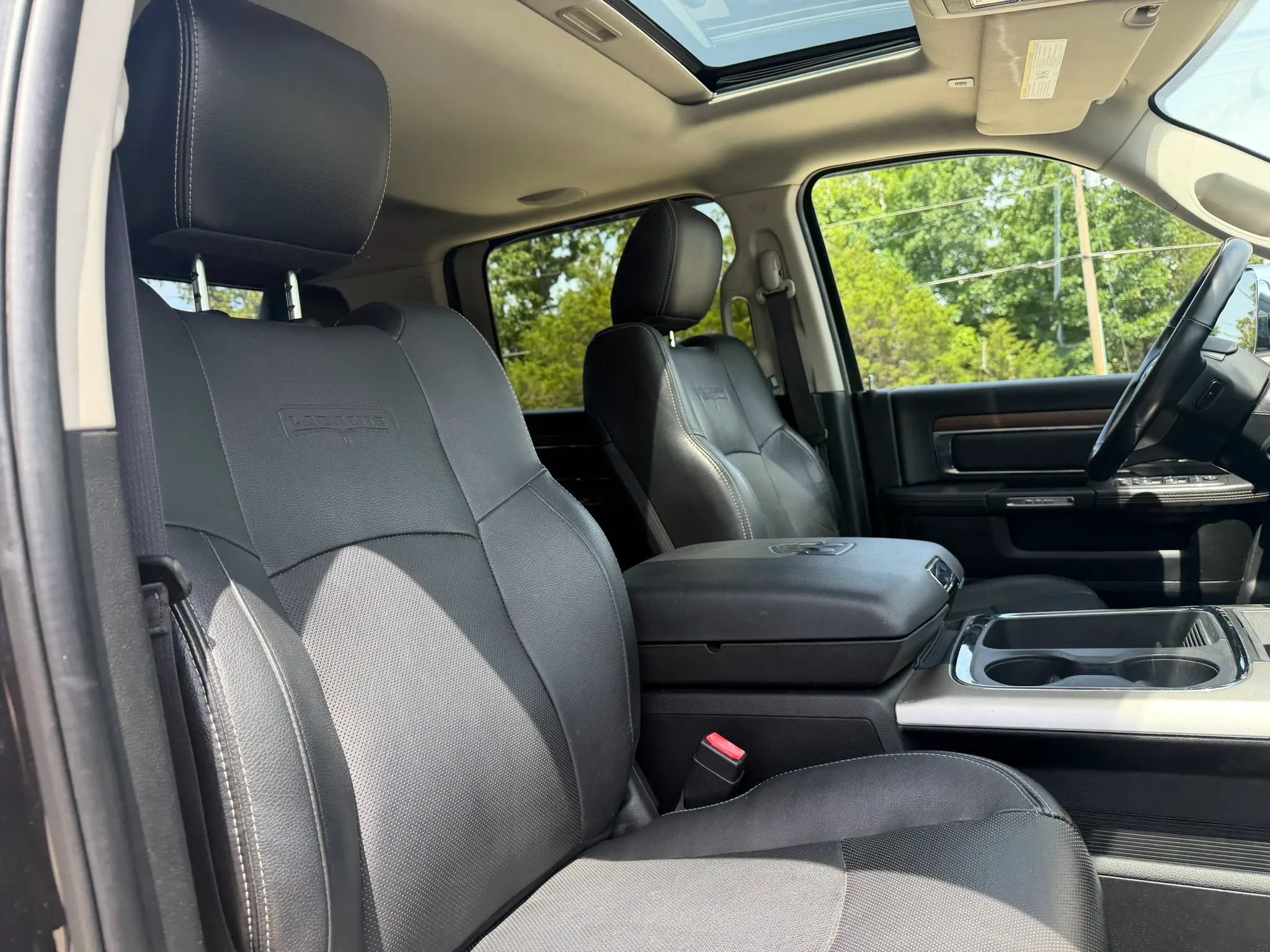 Used 2017 RAM 2500 Laramie w/ Snow Chief Group AWD/4WD image 49
