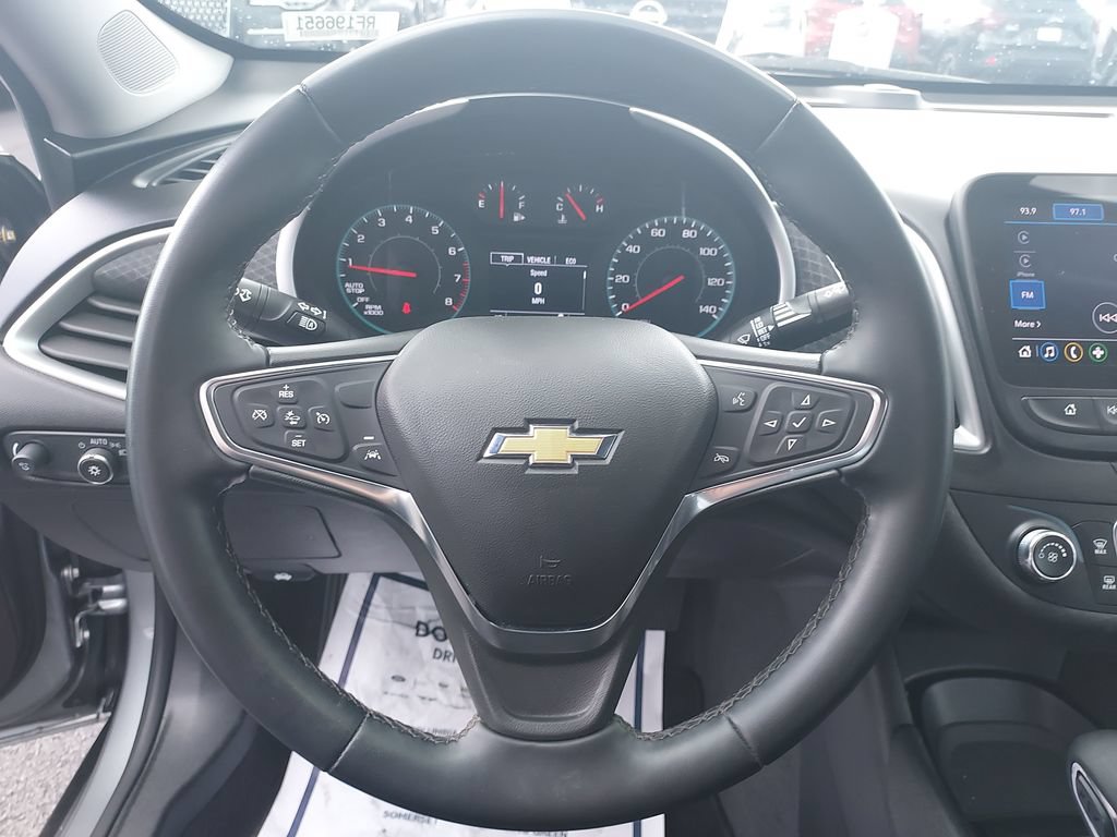 Used 2024 Chevrolet Malibu RS FWD image 17