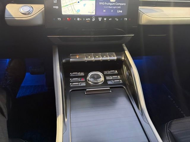 Certified 2024 Lincoln Nautilus Reserve image 22