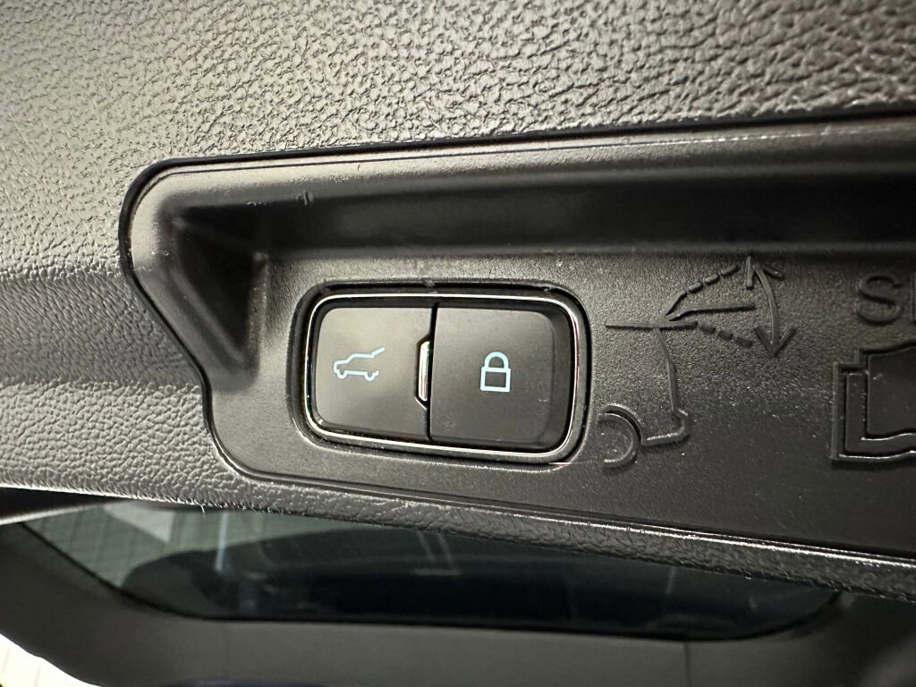 Used 2020 Ford Explorer ST AWD/4WD image 25