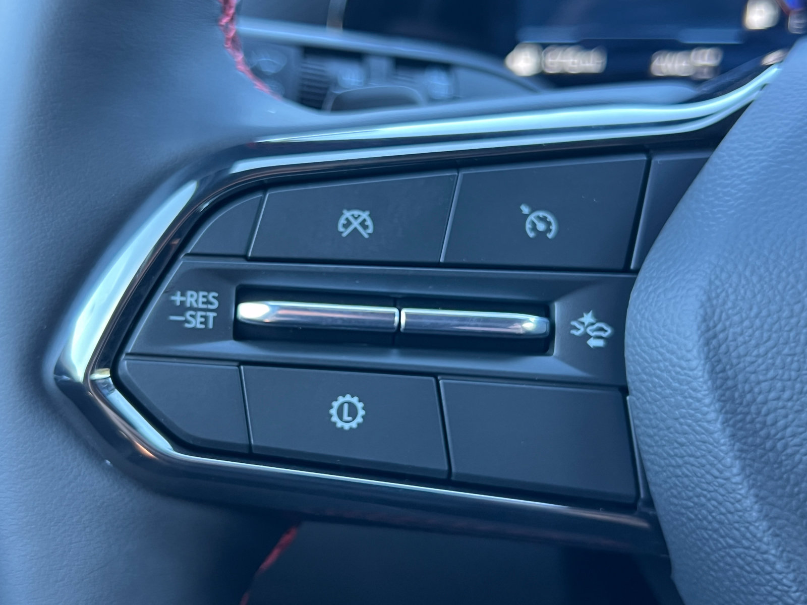 New 2027 Chevrolet Equinox RS w/ Safety and Technology Package AWD/4WD image 18