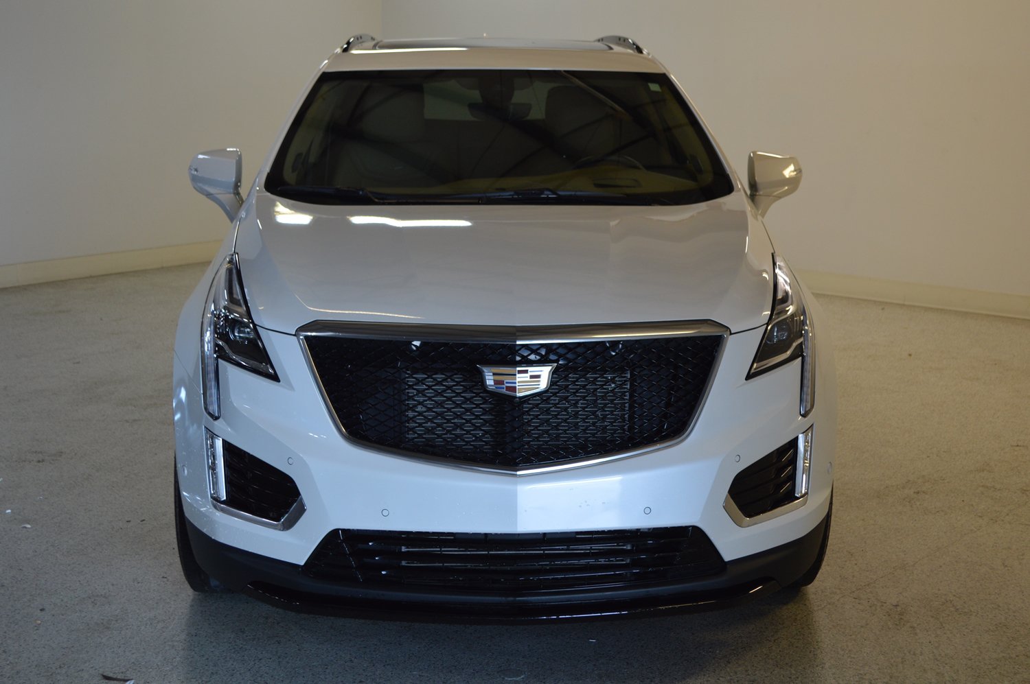Used 2021 Cadillac XT5 Sportv w/ Platinum Package AWD/4WD image 8