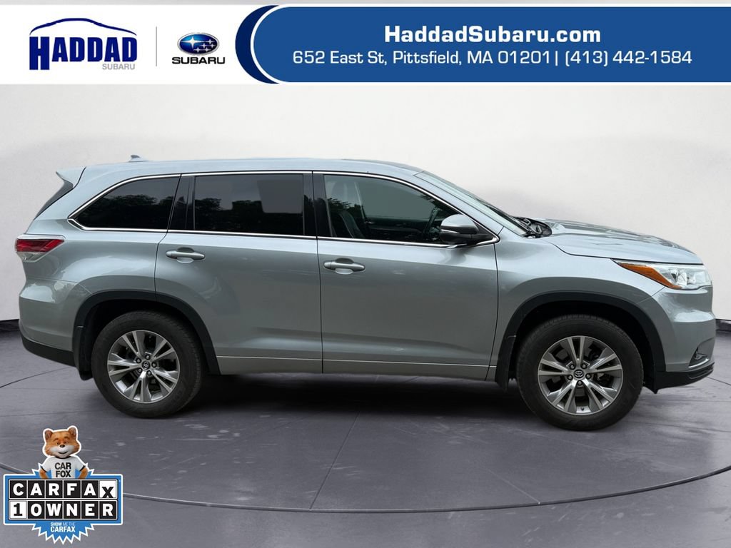 Used 2016 Toyota Highlander Plus AWD/4WD image 7