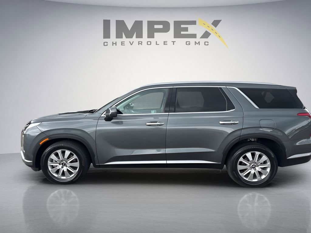 Used 2025 Hyundai Palisade SEL FWD image 2