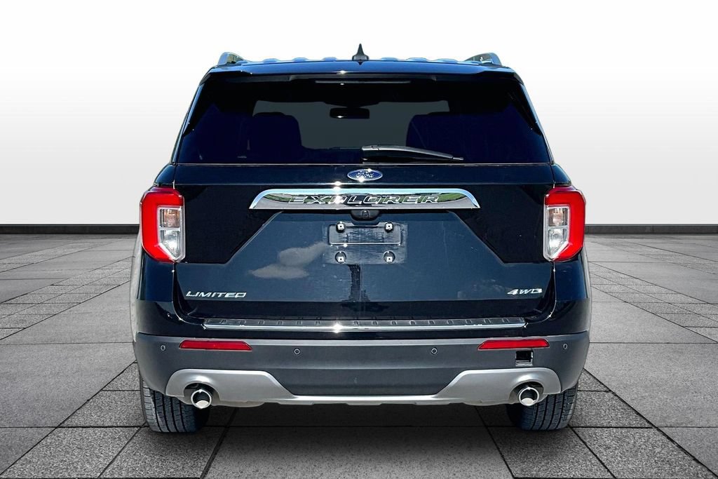 Used 2023 Ford Explorer Limited w/ Equipment Group 301A AWD/4WD image 4