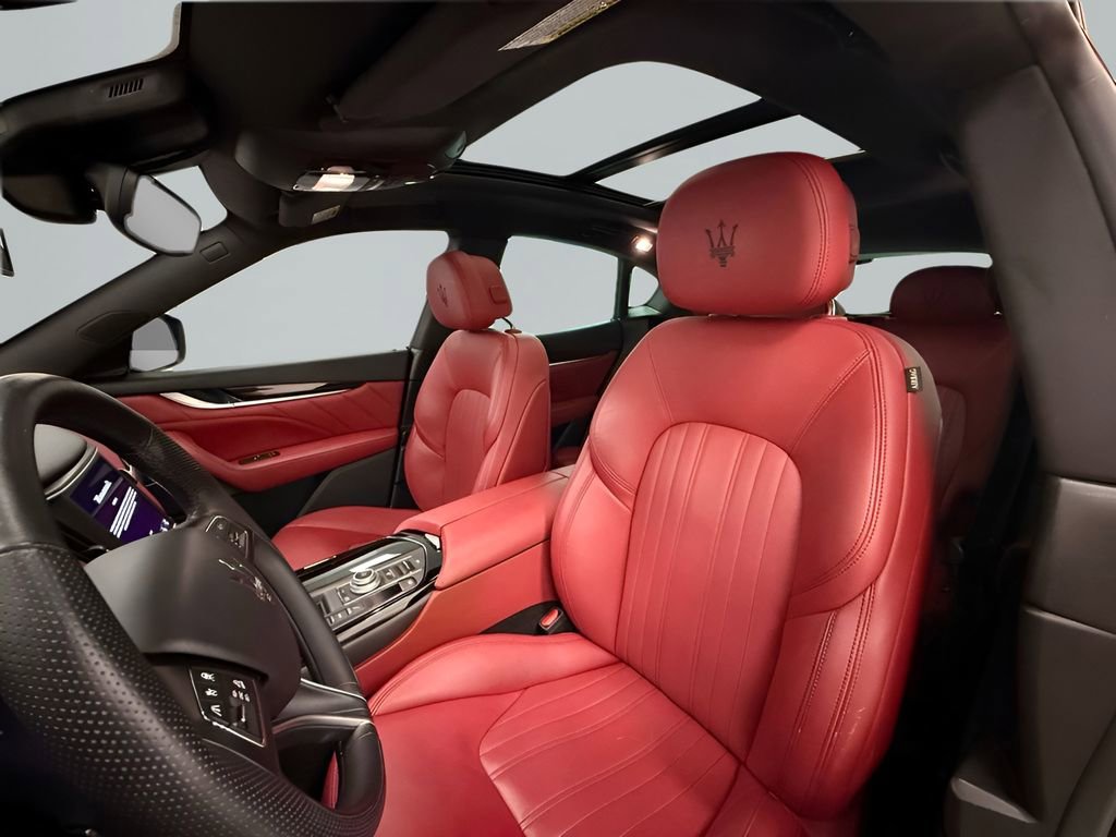 Used 2022 Maserati Levante GT image 14