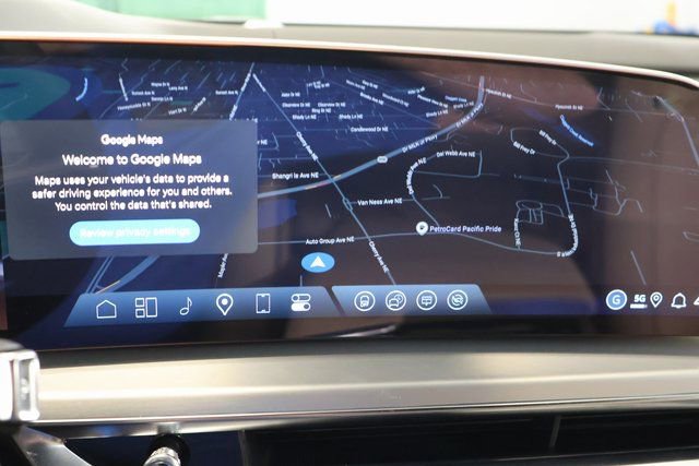 New 2026 Cadillac Lyriq V AWD/4WD image 20
