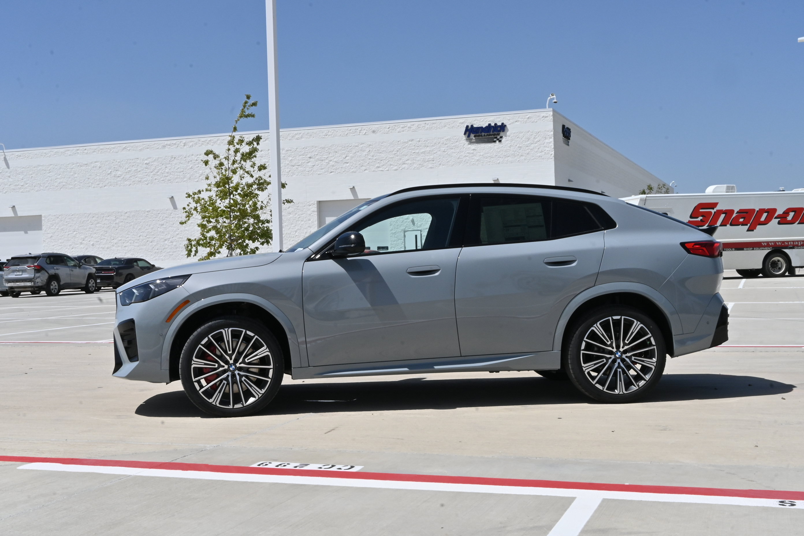 New 2026 BMW X2 xDrive28i w/ Technology Package AWD/4WD image 5