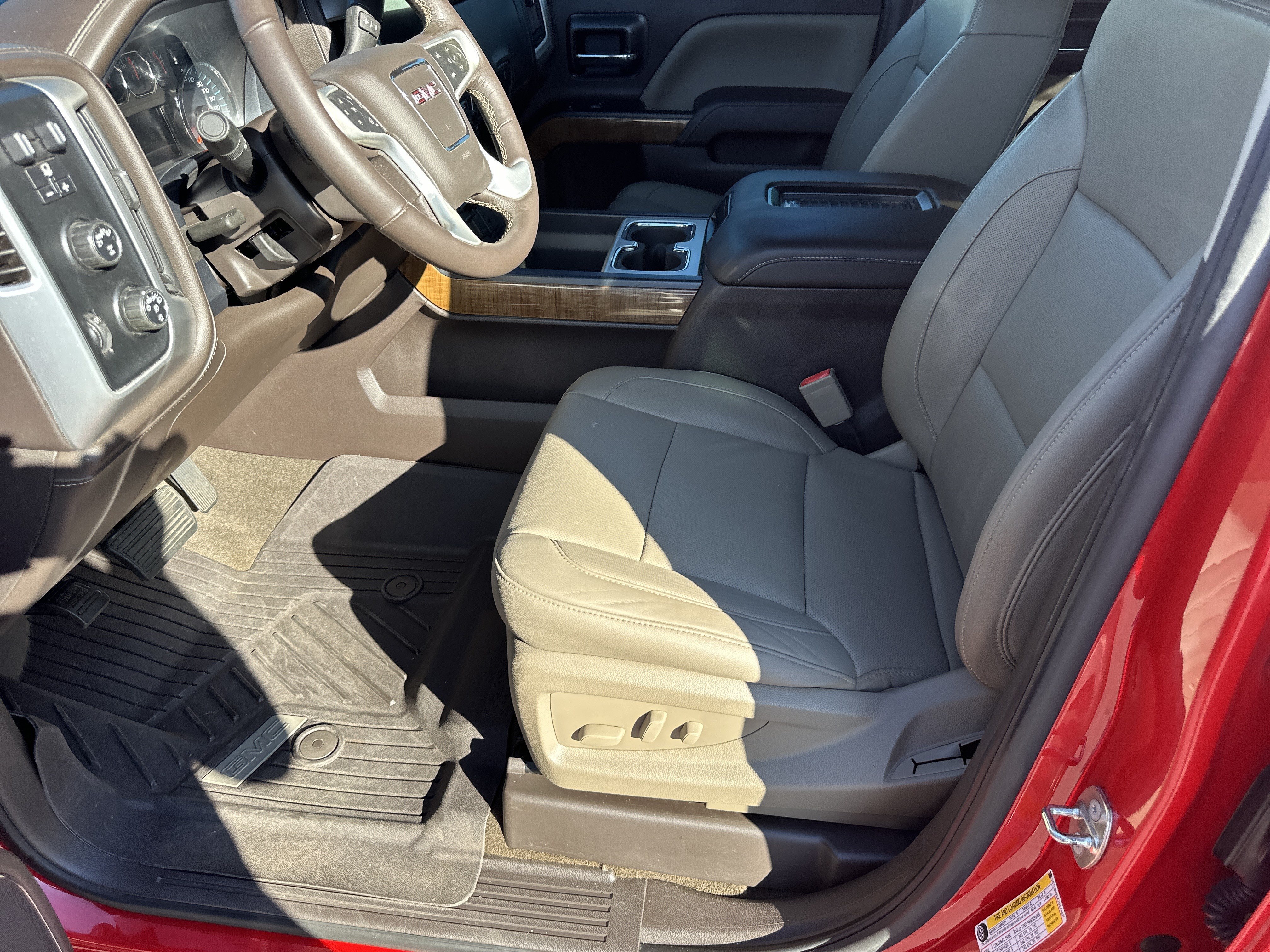 Used 2018 GMC Sierra 1500 SLT AWD/4WD image 10