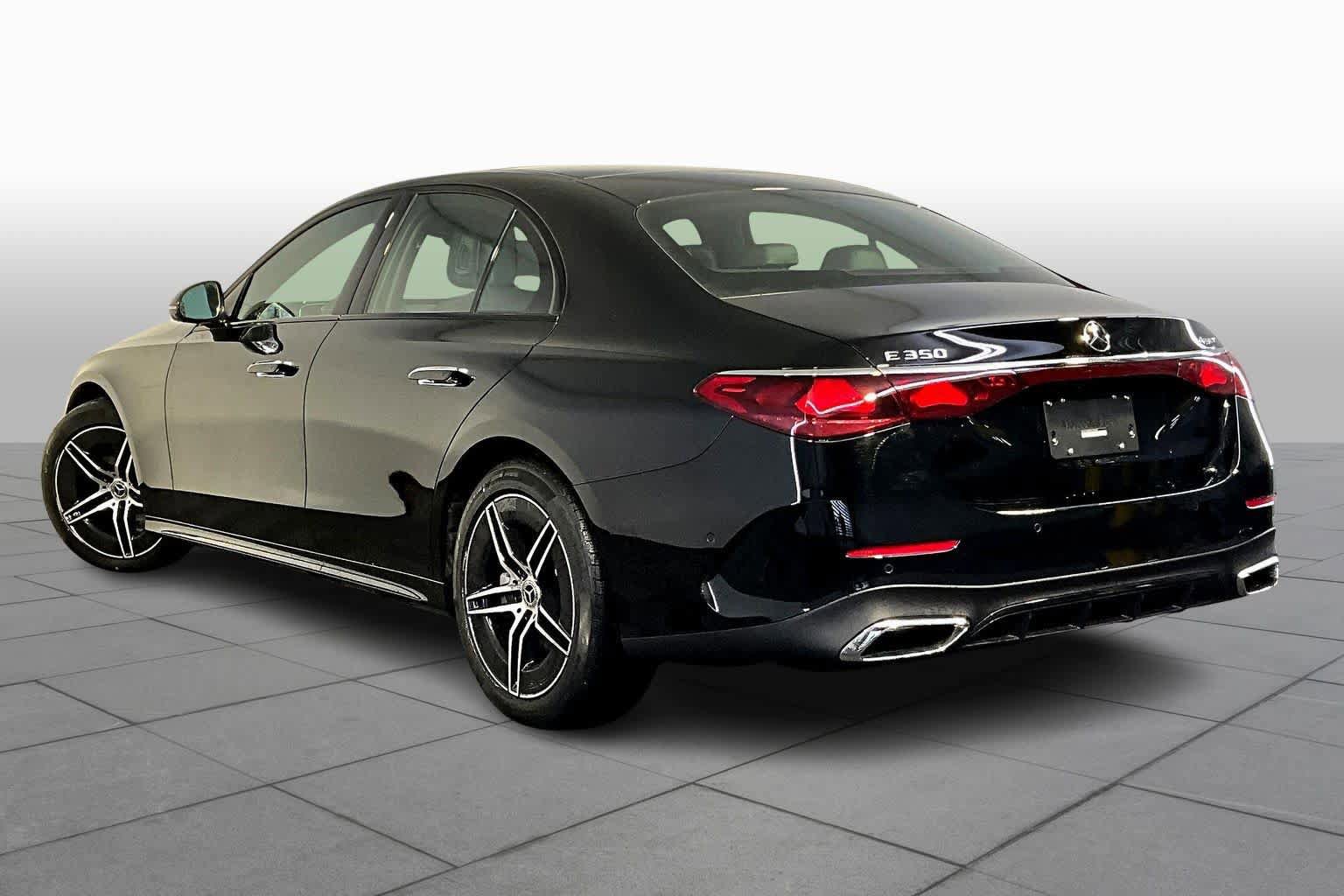 New 2026 Mercedes-Benz E 350 4MATIC Sedan image 3